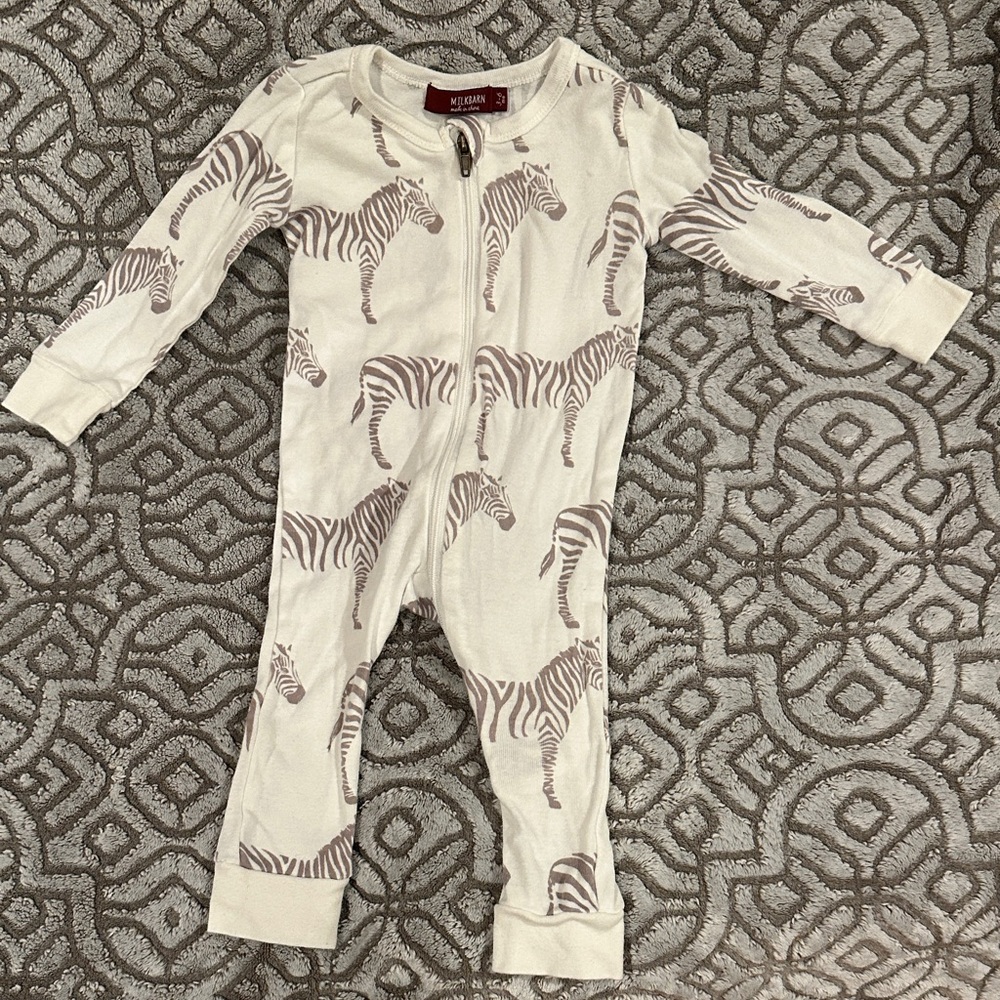 Milkbarn White and Greige Zebra Print Romper 3-6 months